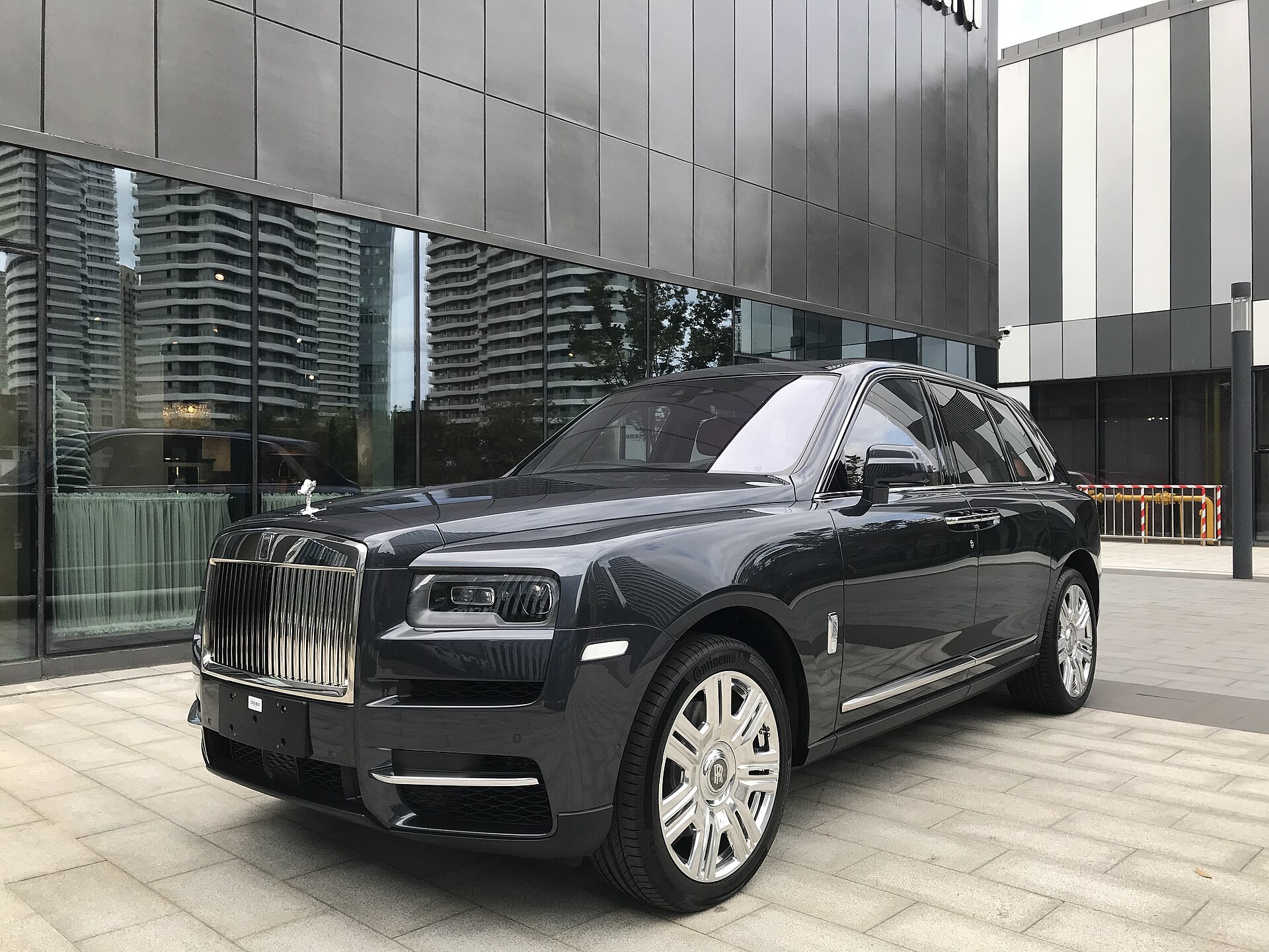 Rolls-Royce Cullinan Black Badge